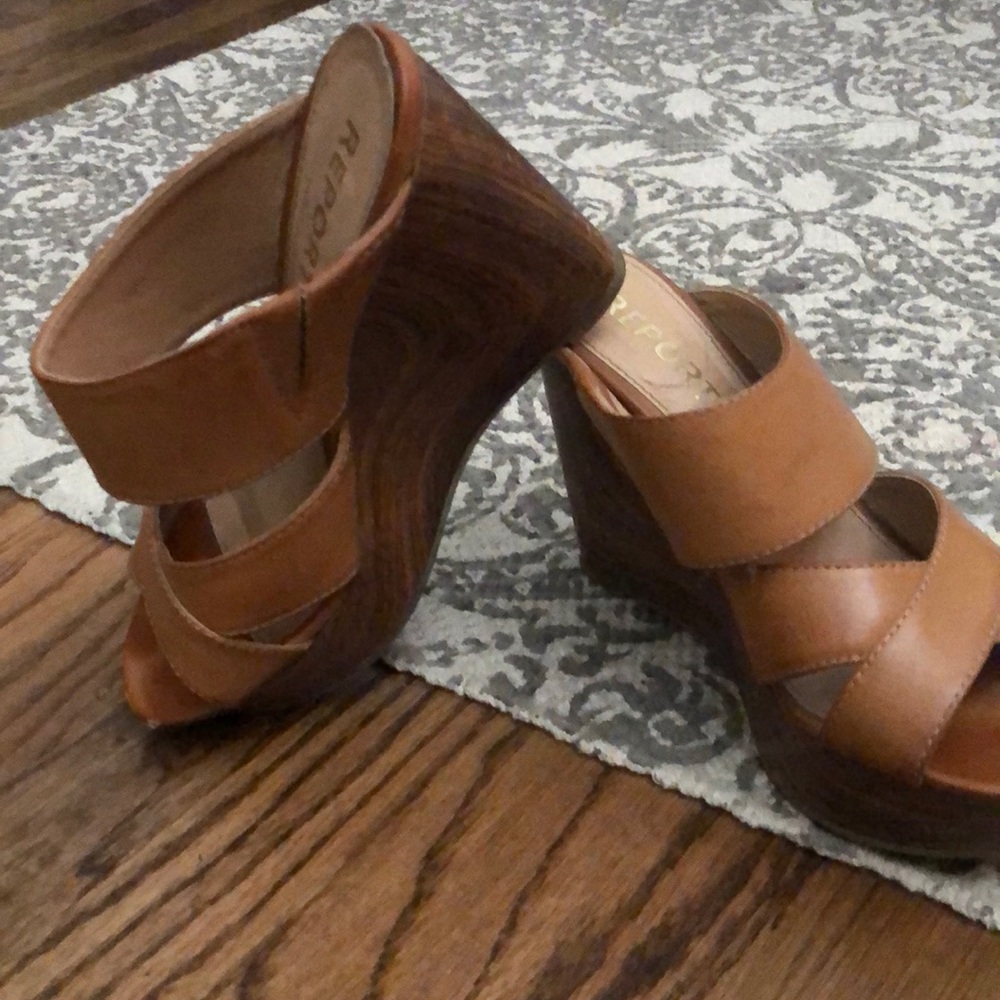 SUMMER platform SANDAL! Dress up or down